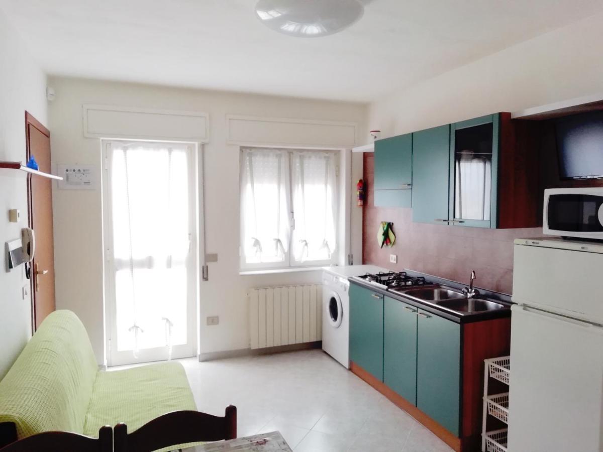 Villa Rossini Valledoria  Eksteriør billede